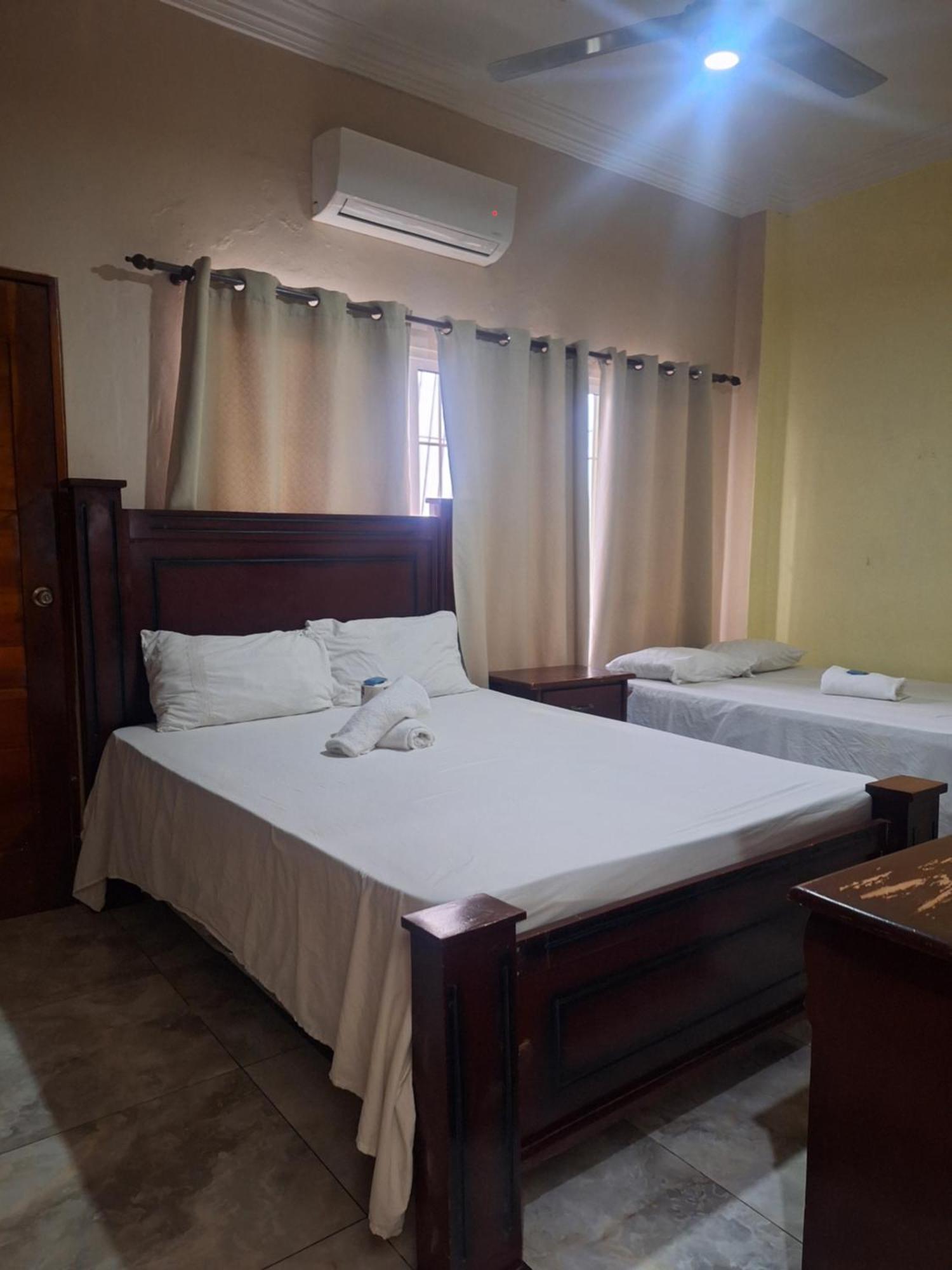 Hotel Enrique II Zona Colonial Vista Al Malecon Santo Domingo Ngoại thất bức ảnh